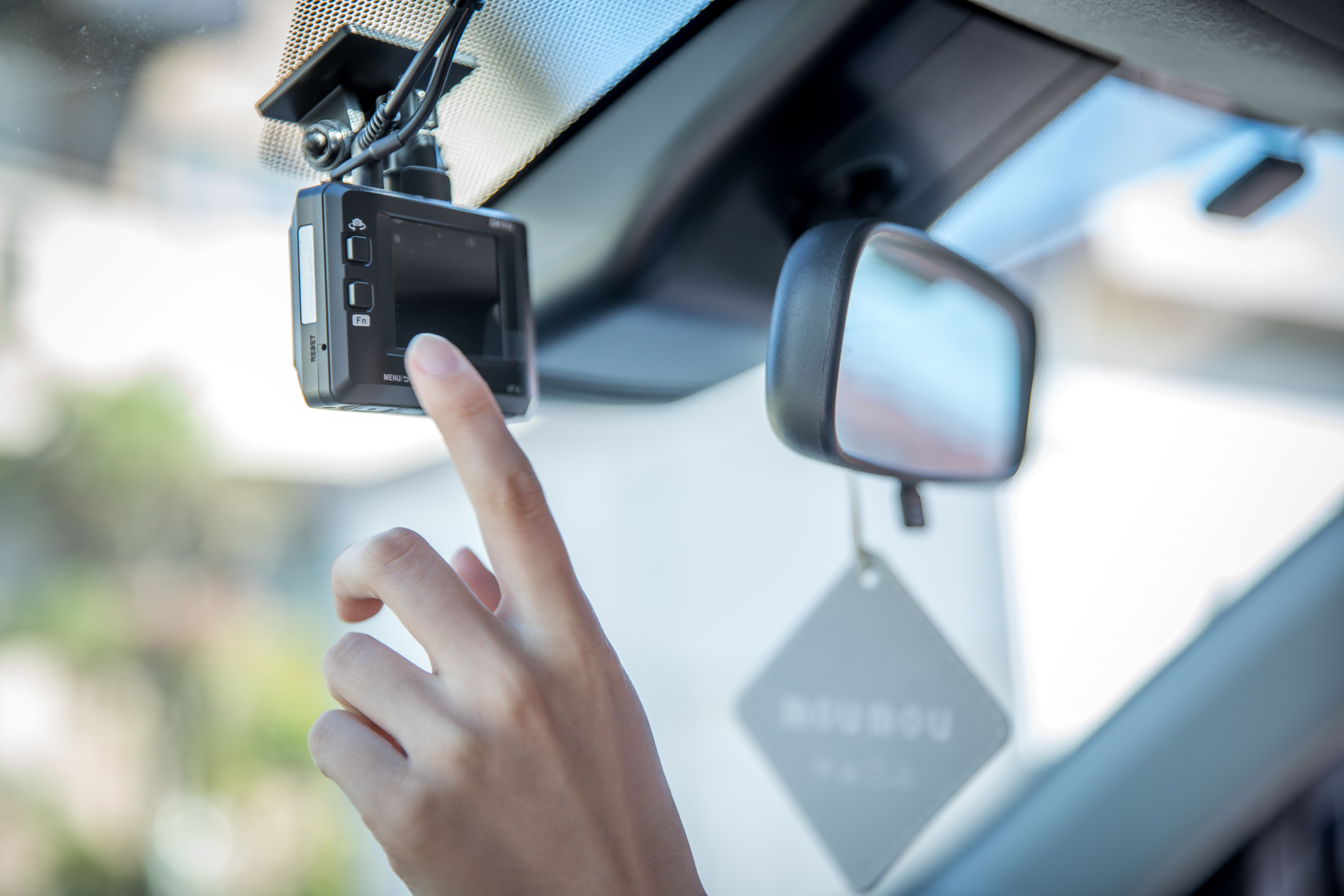 ドライブレコーダー